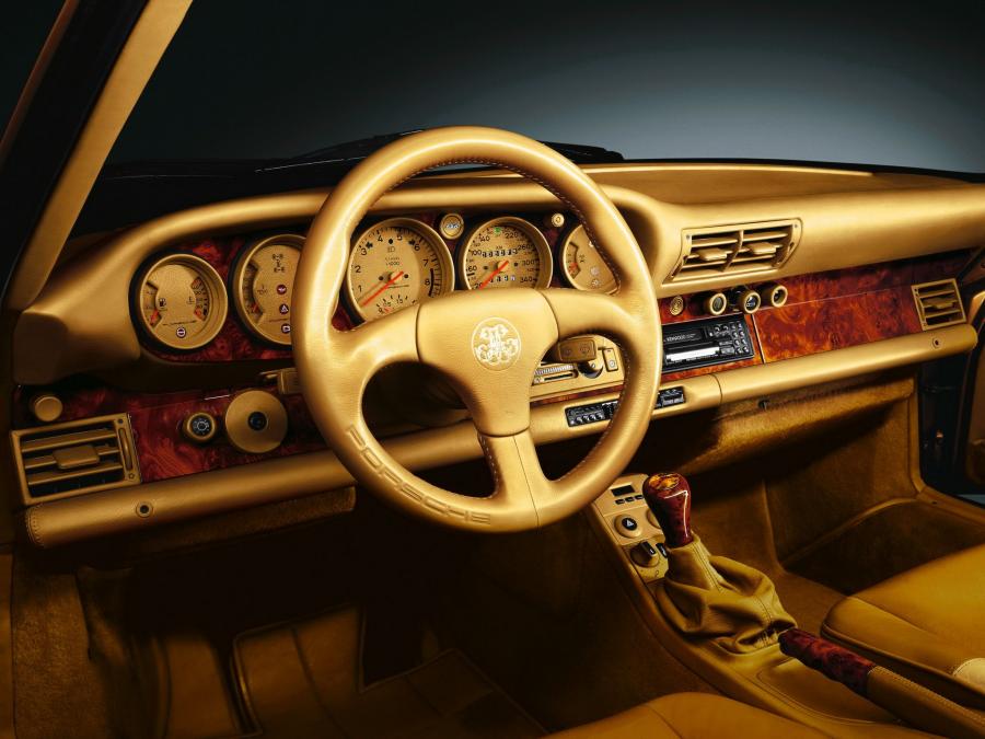 Торпедо Porsche 959 Gold 1987 года  (фото 11 из 12)